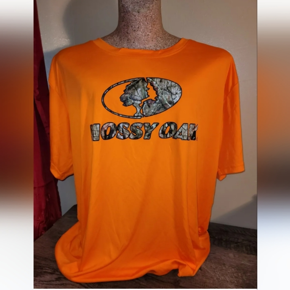 NWT Bobbie Brooks Ladies Top Medium color orange